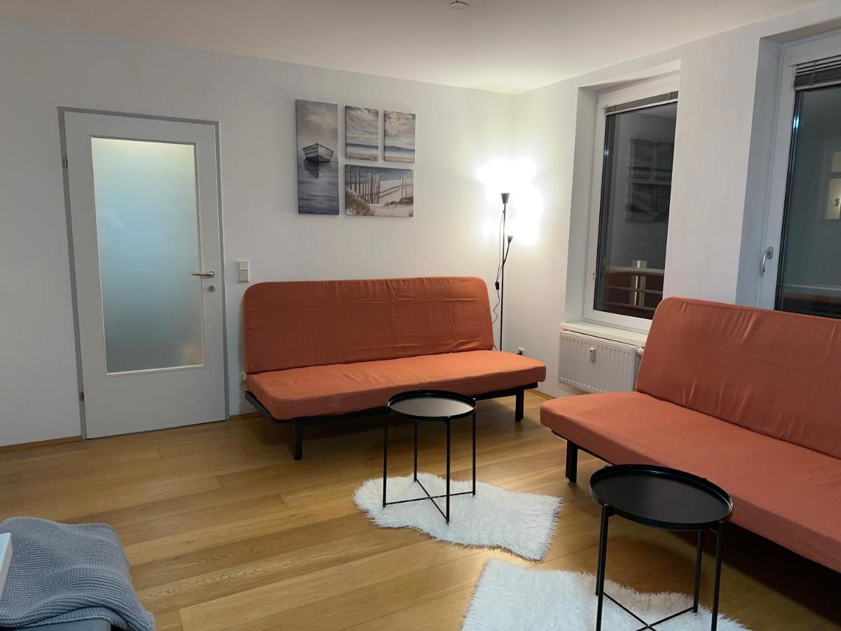 West2 Apartament *